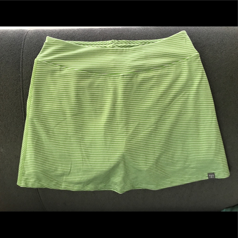 Title Nine Dream Skort 16”. Small